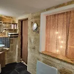 Apartment Sleep-in-montpellier, Gaya, 6 Pers, Ecusson