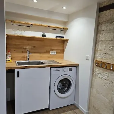 Sleep-in-montpellier, Gaya, 6 Pers, Ecusson