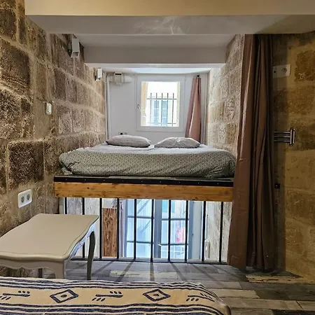Apartment Sleep-in-montpellier, Gaya, 6 Pers, Ecusson Montpellier