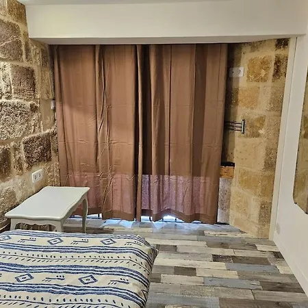 Sleep-in-montpellier, Gaya, 6 Pers, Ecusson *