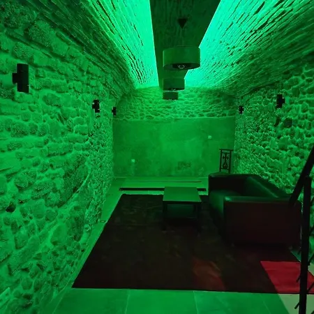 Sleep-in-montpellier, Gaya, 6 Pers, Ecusson Apartamento