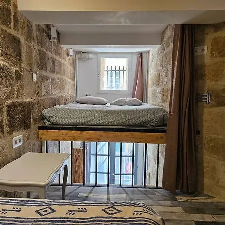 Sleep-in-montpellier, Gaya, 6 Pers, Ecusson Montpellier