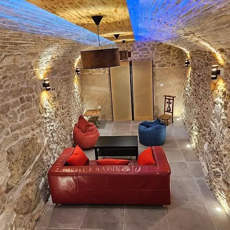 Sleep-in-montpellier, Gaya, 6 Pers, Ecusson