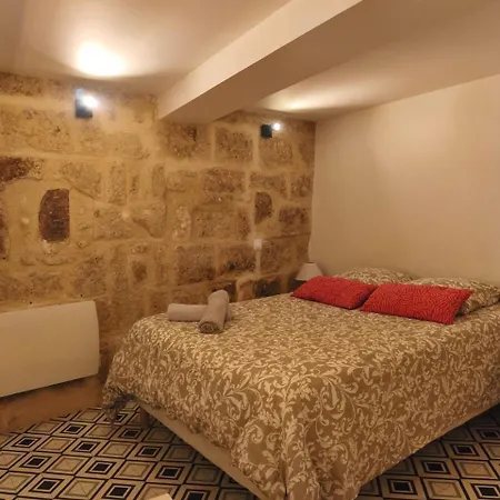 Sleep-in-montpellier, Gaya, 6 Pers, Ecusson * Montpellier