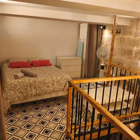 Sleep-in-montpellier, Gaya, 6 Pers, Ecusson Montpellier
