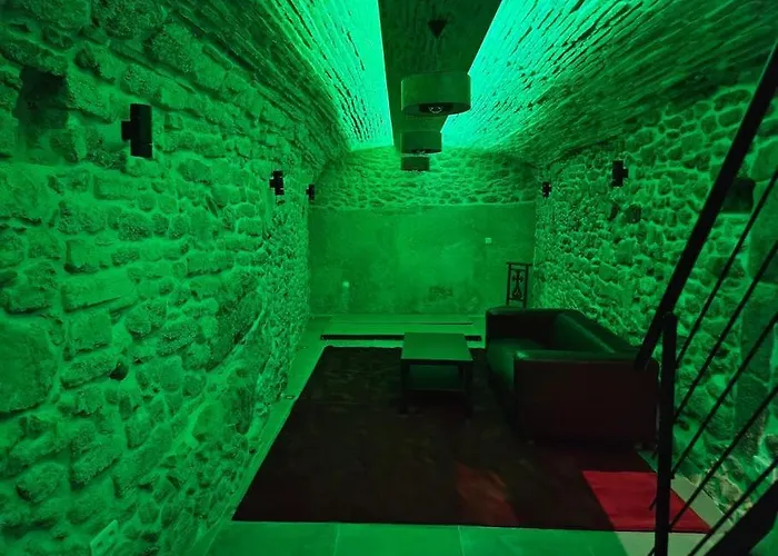 Sleep-in-montpellier, Gaya, 6 Pers, Ecusson Apartament