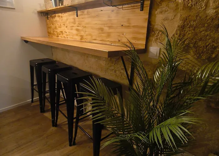 Sleep-in-montpellier, Gaya, 6 Pers, Ecusson Apartament
